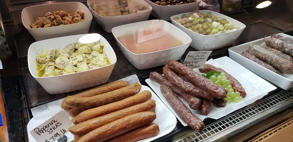 Ditullios Italian Market Cafe | cafe | 2207 E State St, Rockford, IL 61104, USA | 8153992080 OR +1 815-399-2080