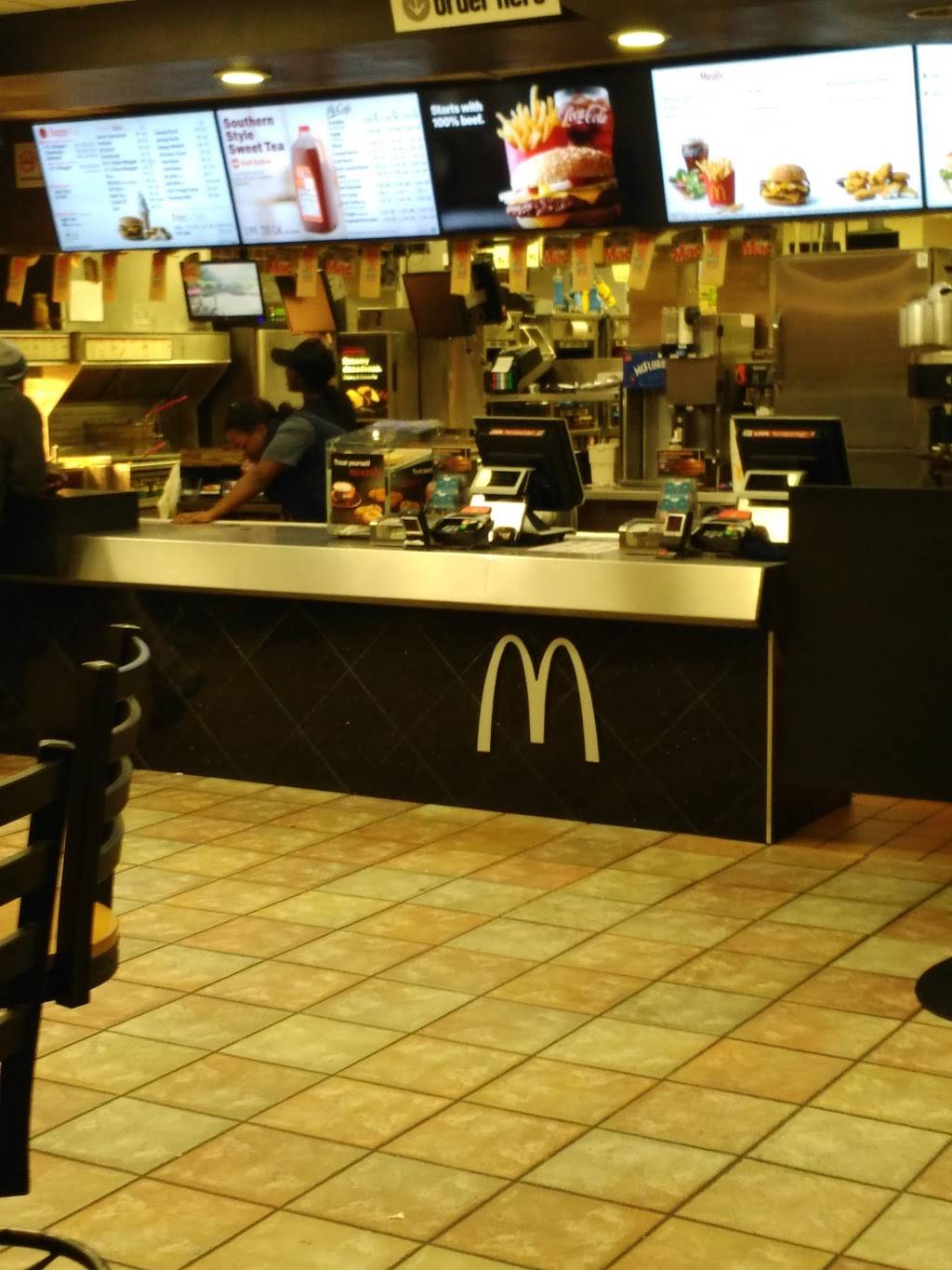 McDonalds | cafe | 114 Greensboro Rd, High Point, NC 27260, USA | 3368823611 OR +1 336-882-3611