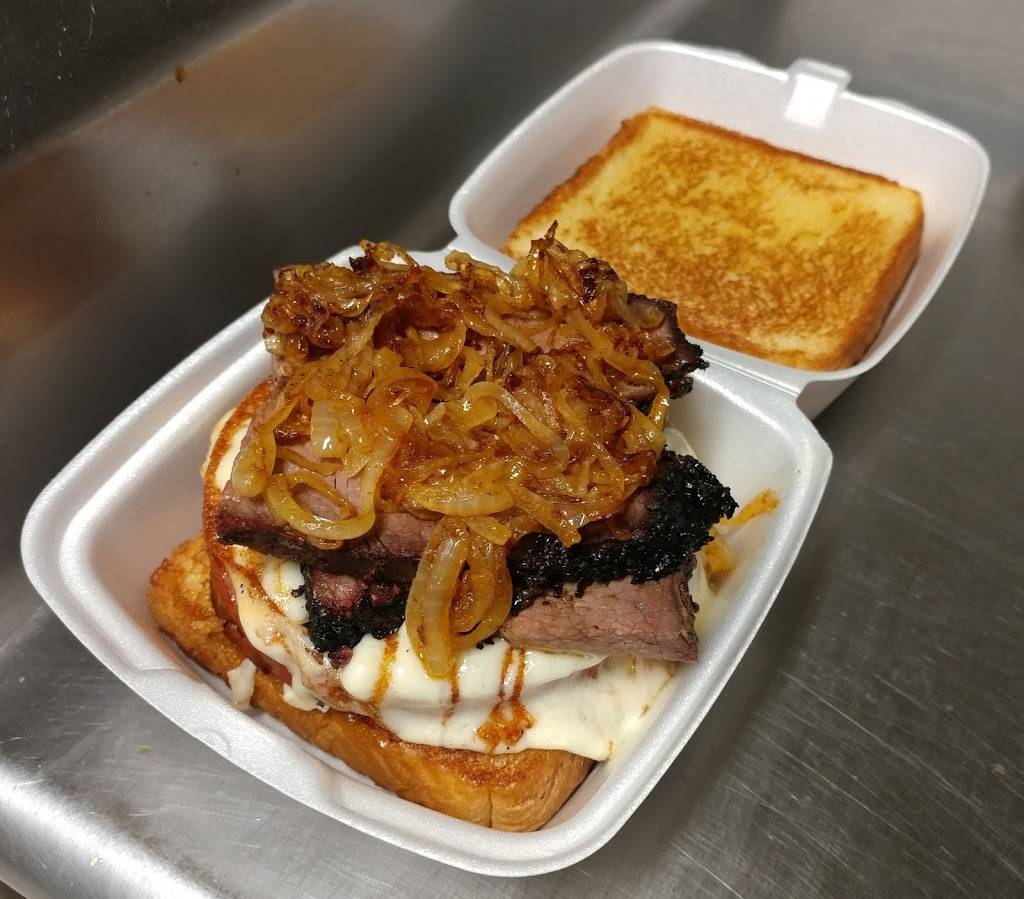 Charlies Chicken & Bar-B-Que | restaurant | 720 W Cherokee Ave, Sallisaw, OK 74955, USA | 9187759816 OR +1 918-775-9816