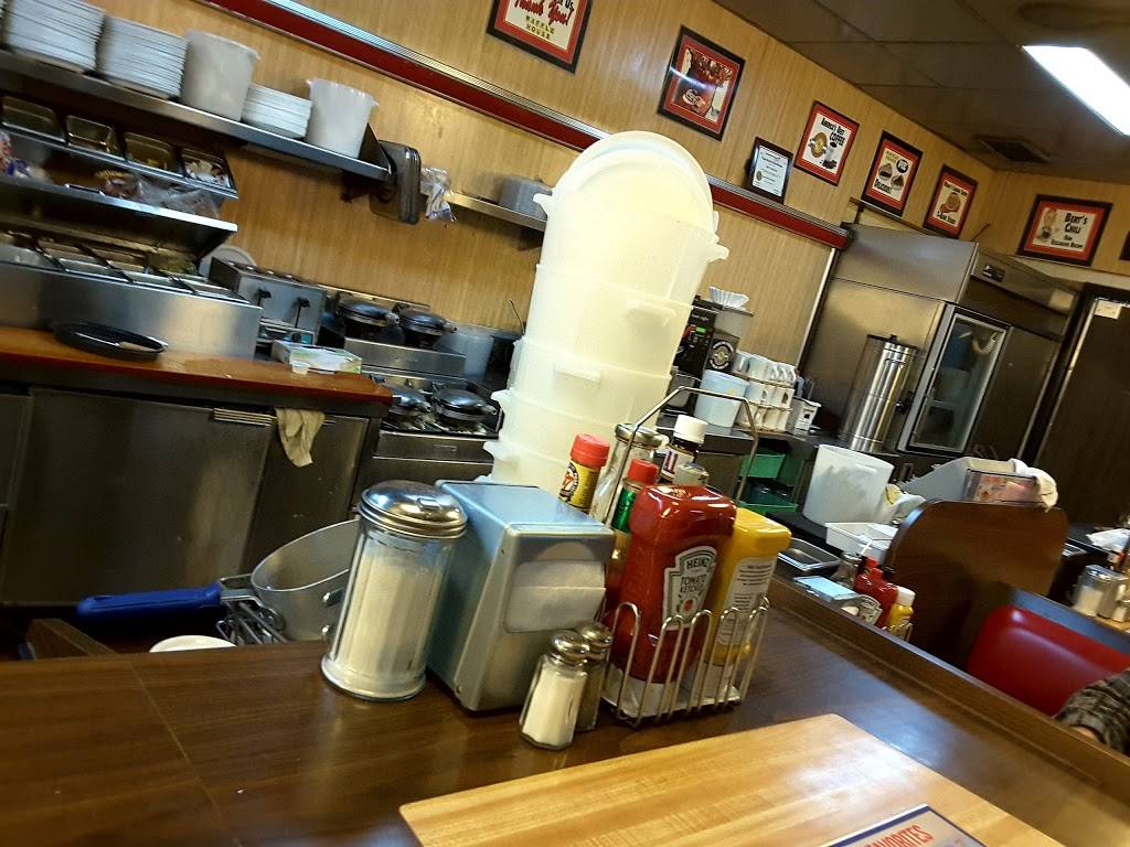 Waffle House | meal takeaway | 1800 N University Ave, Lafayette, LA 70507, USA | 3372690694 OR +1 337-269-0694