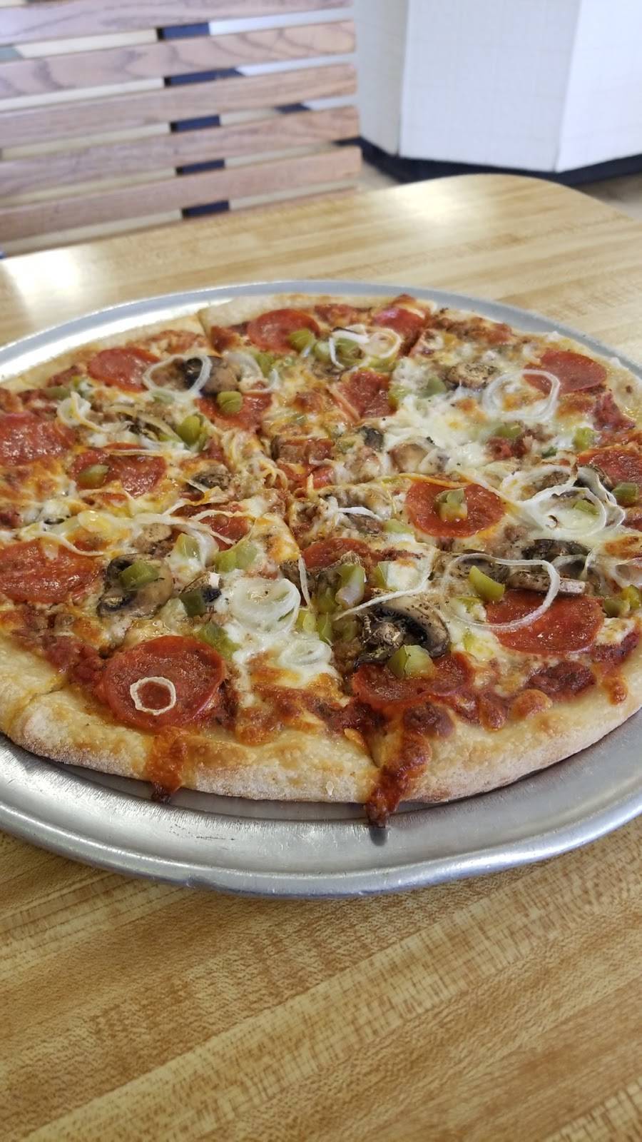 Italian Village Pizza | meal delivery | 125 S 3rd St, Paducah, KY 42001, USA | 2704429500 OR +1 270-442-9500
