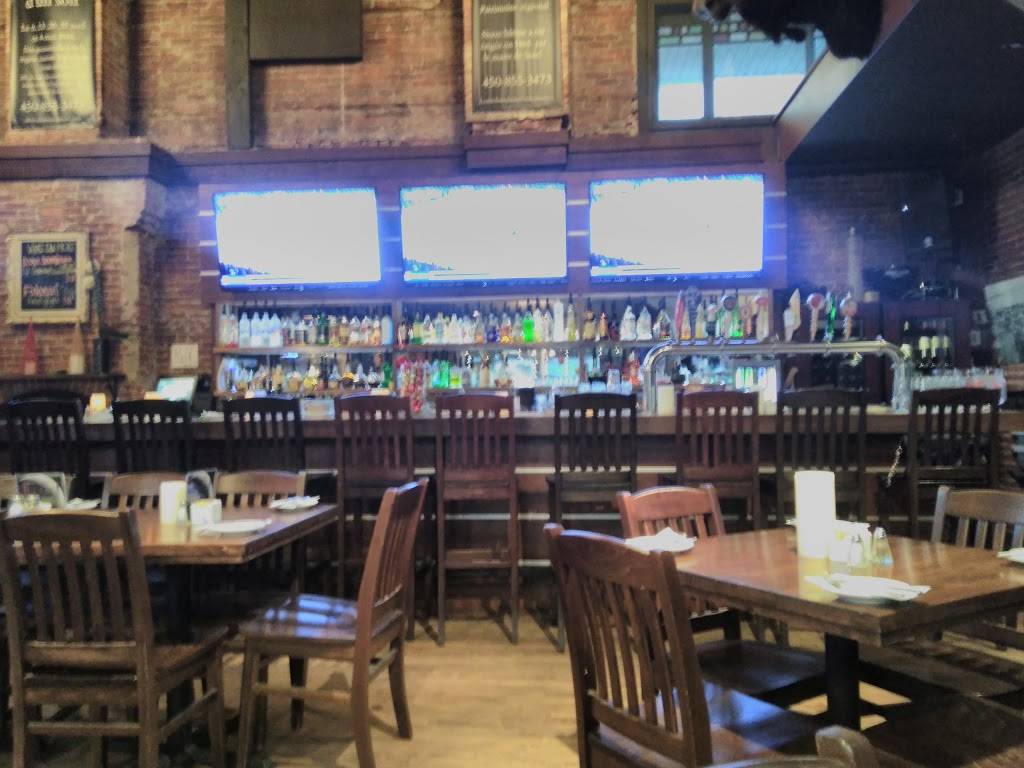 Les Tire-Bouchons | restaurant | 82 Rue du Roi, Sorel-Tracy, QC J3P 4M8, Canada | 4508553473 OR +1 450-855-3473