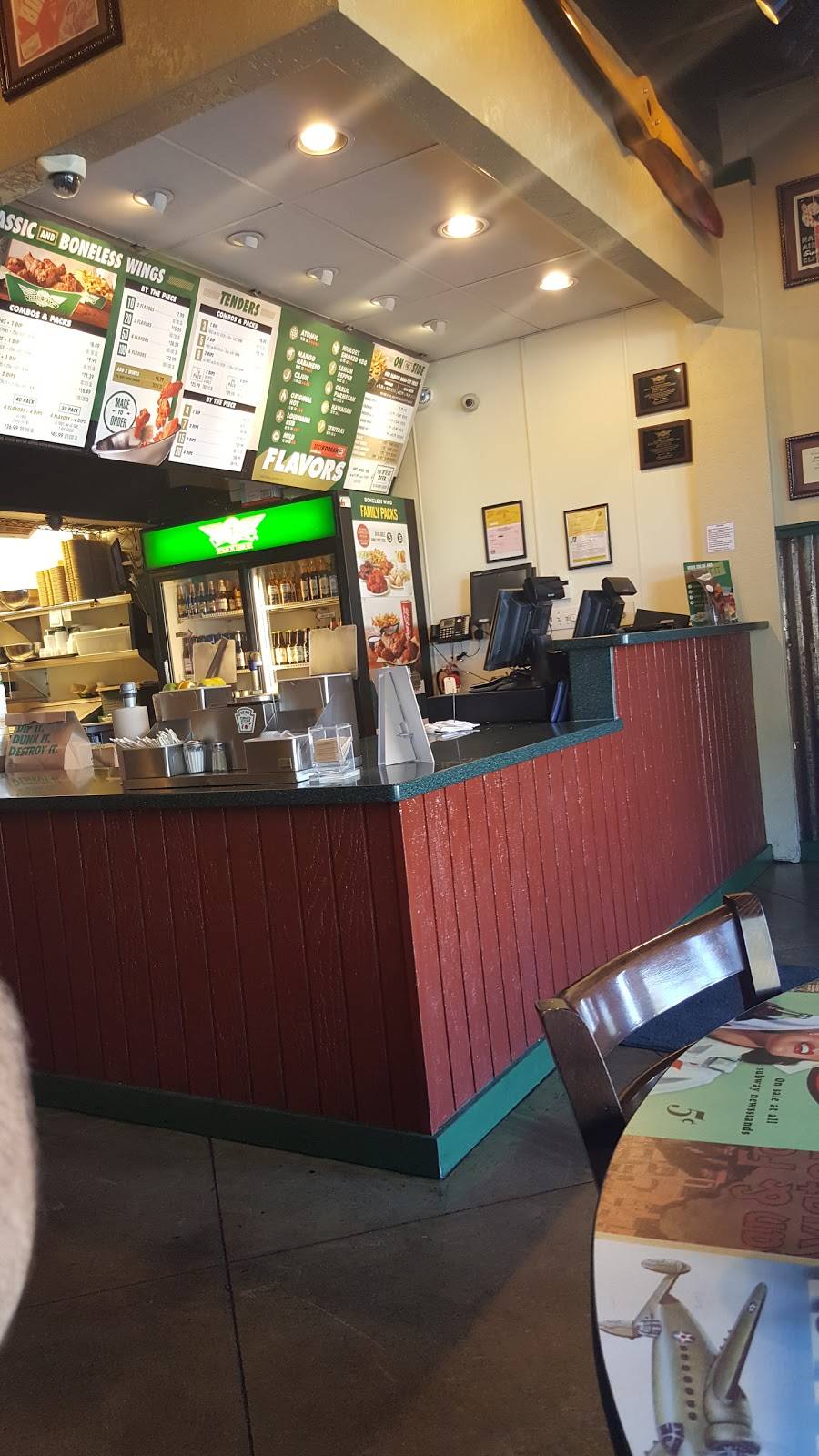 Wingstop - Restaurant | 2100 Standiford Ave Ste A4, Modesto, CA 95350, USA