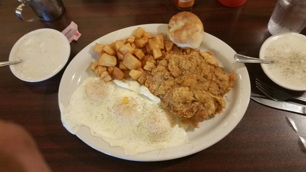 Sweet Boys Diner | restaurant | 220 N Mason St, Bowie, TX 76230, USA | 9408725555 OR +1 940-872-5555