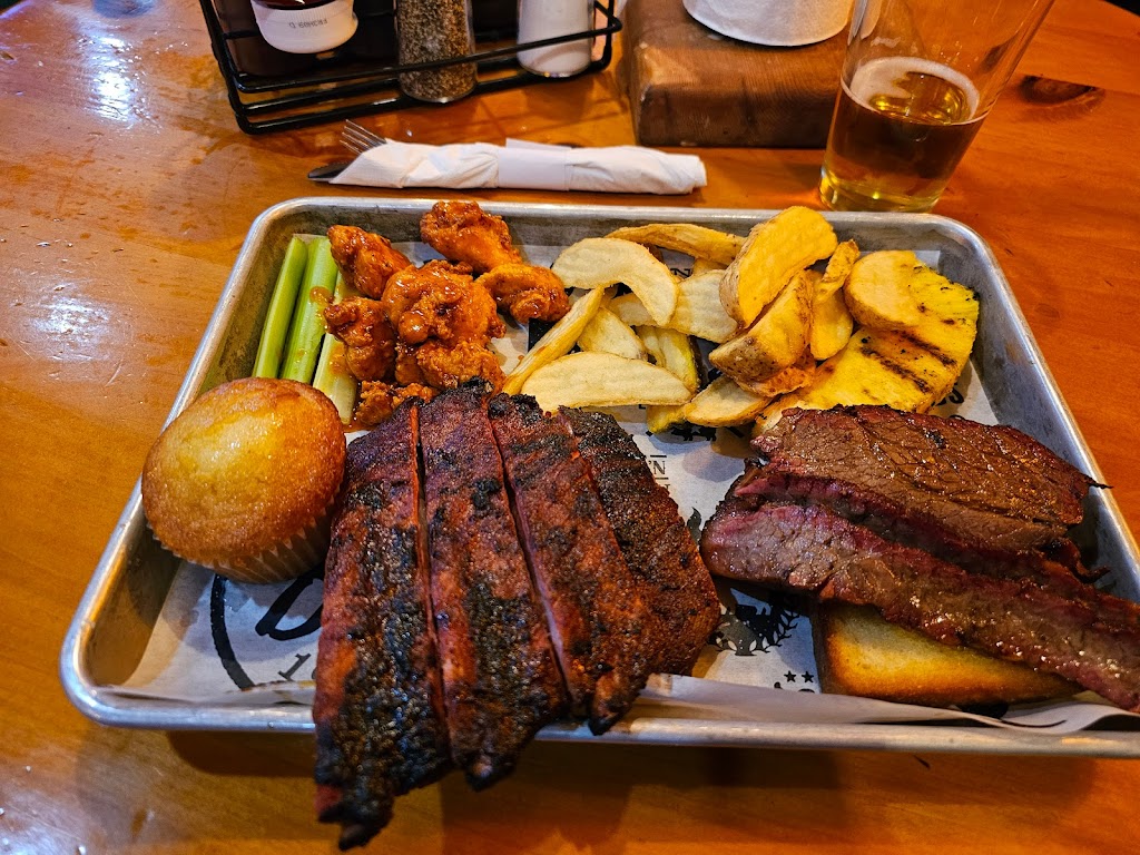 Famous Daves Bar-B-Que | restaurant | 2883 King Ave W, Billings, MT 59102, USA | 4066524880 OR +1 406-652-4880