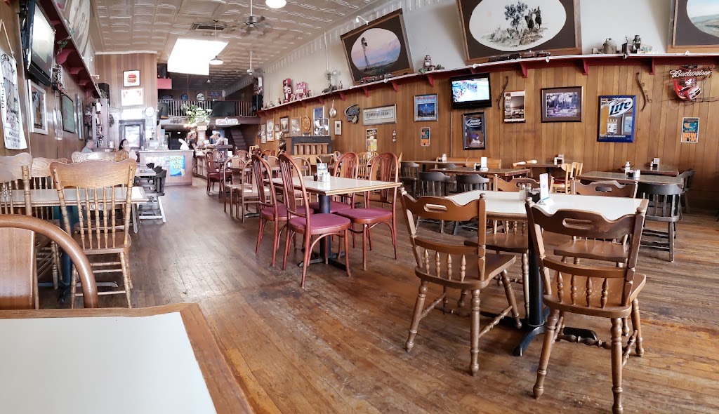Western Kansas Saloon & Grill | restaurant | 121 North Main Street, WaKeeney, KS 67672, USA | 7857432050 OR +1 785-743-2050