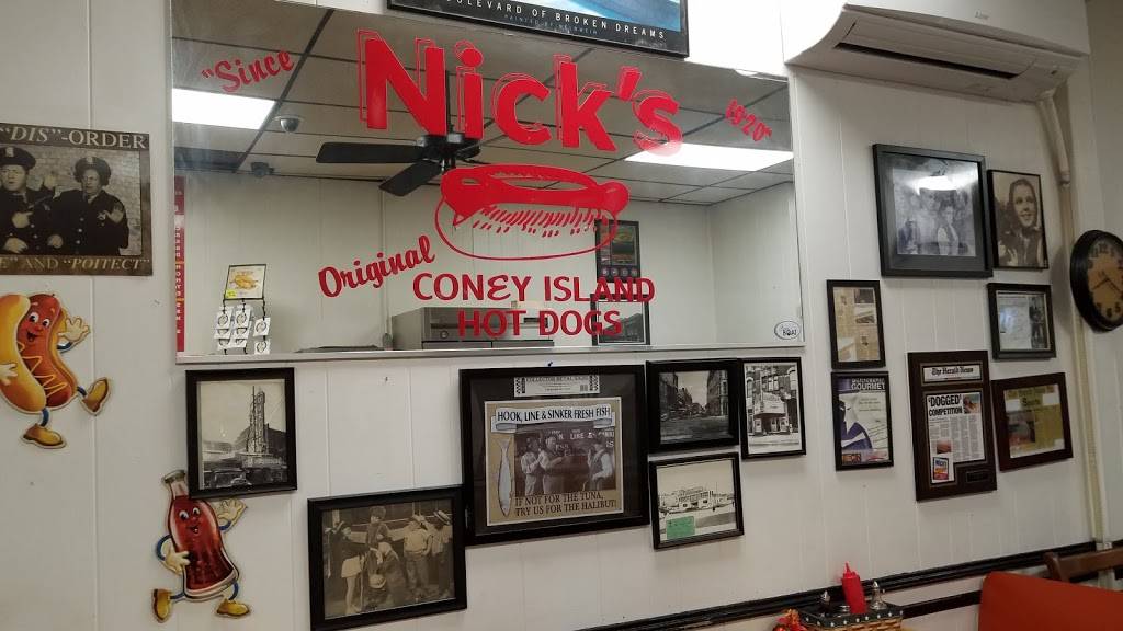 Nicks Hot Dogs | restaurant | 534 S Main St, Fall River, MA 02721, USA | 5086773890 OR +1 508-677-3890