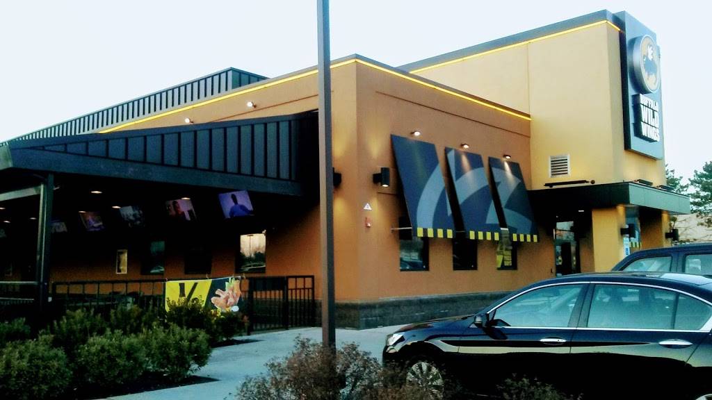 Buffalo Wild Wings | restaurant | 470 Harmon Meadow Blvd, Secaucus, NJ 07094, USA | 2013480824 OR +1 201-348-0824