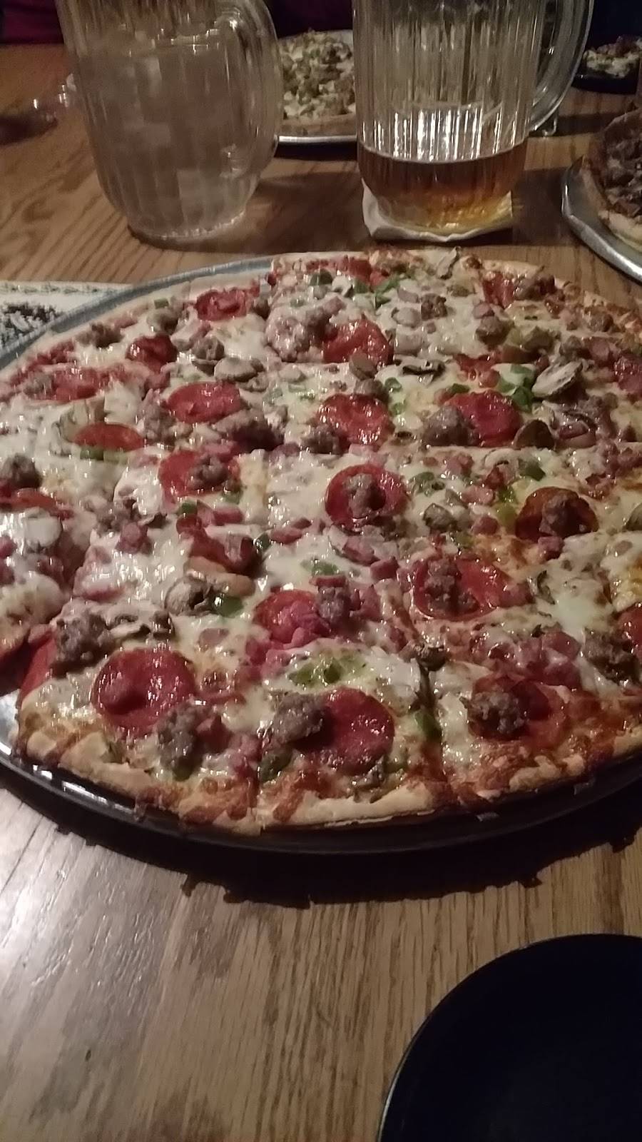 Bianchis Pizza | restaurant | 607 La Salle St, Ottawa, IL 61350, USA | 8154346884 OR +1 815-434-6884