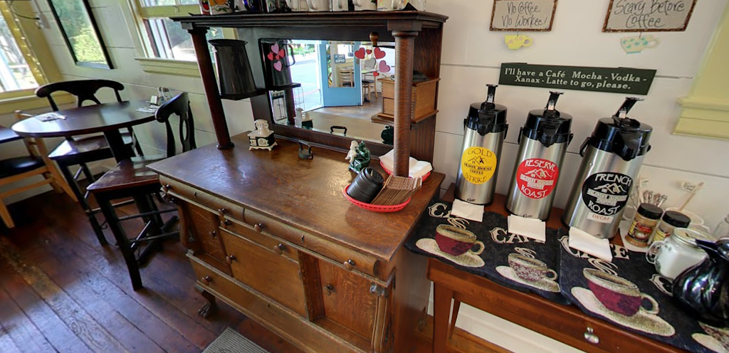 Sinas Backroads Cafe | cafe | 74 Main St, Sutter Creek, CA 95685, USA | 2092670440 OR +1 209-267-0440