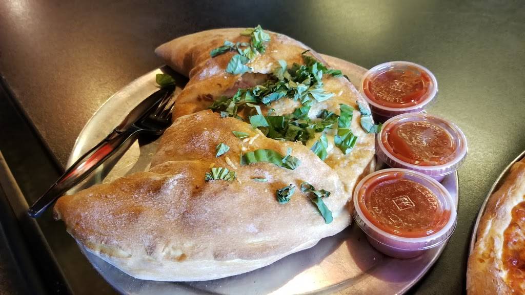 Flippin Pizza | restaurant | 7662 El Camino Real, Carlsbad, CA 92009, USA | 7604367499 OR +1 760-436-7499