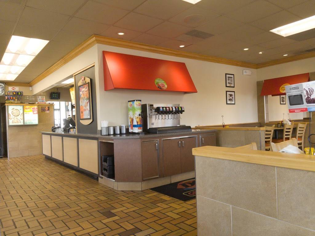 Dairy Queen | restaurant | 1718 S Main St, Bloomington, IL 61701, USA | 3098276432 OR +1 309-827-6432