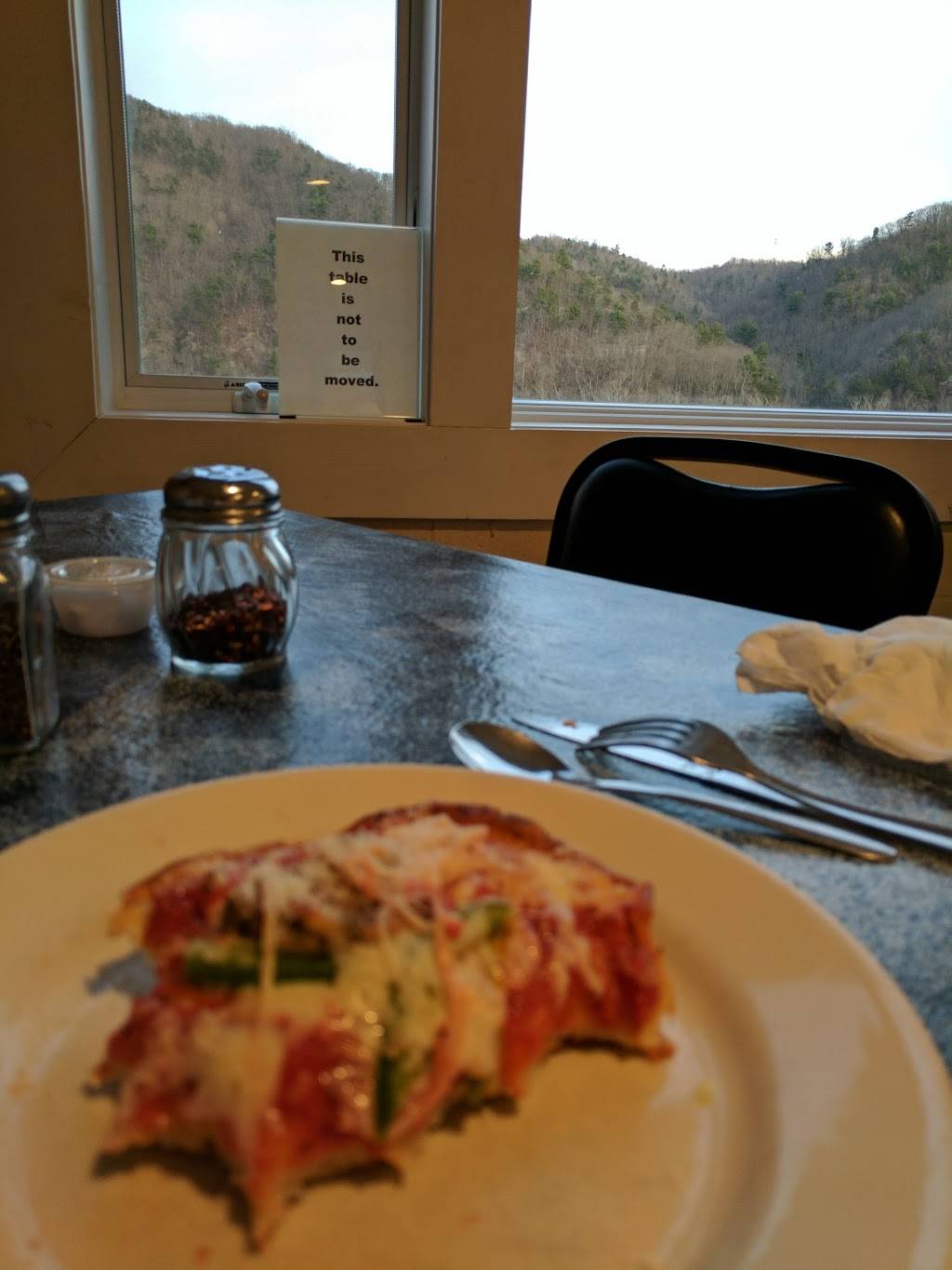 Mountain View Italian Kitchen | restaurant | 3199 N Fork Rd, Elliston, VA 24087, USA | 5402682512 OR +1 540-268-2512