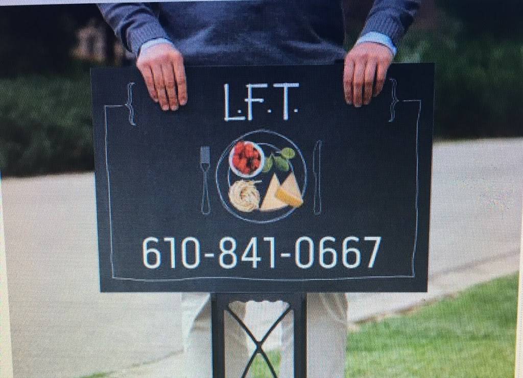 L.F.T LATEST FOOD TRENDS | restaurant | 1234 MacArthur Rd, Whitehall, PA 18052, USA | 6108410667 OR +1 610-841-0667