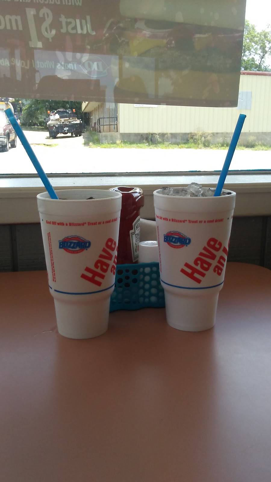 Dairy Queen | restaurant | Hwy 11 & Main St, Hughes Springs, TX 75656, USA | 9036392530 OR +1 903-639-2530