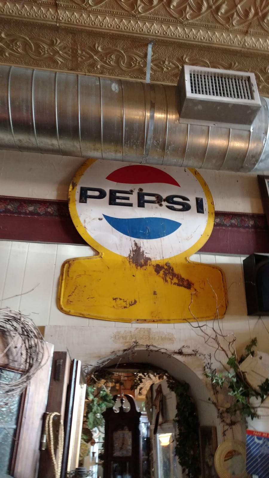 Nostalgia Antiques | restaurant | 200 N Mason St, Bowie, TX 76230, USA | 9408726272 OR +1 940-872-6272