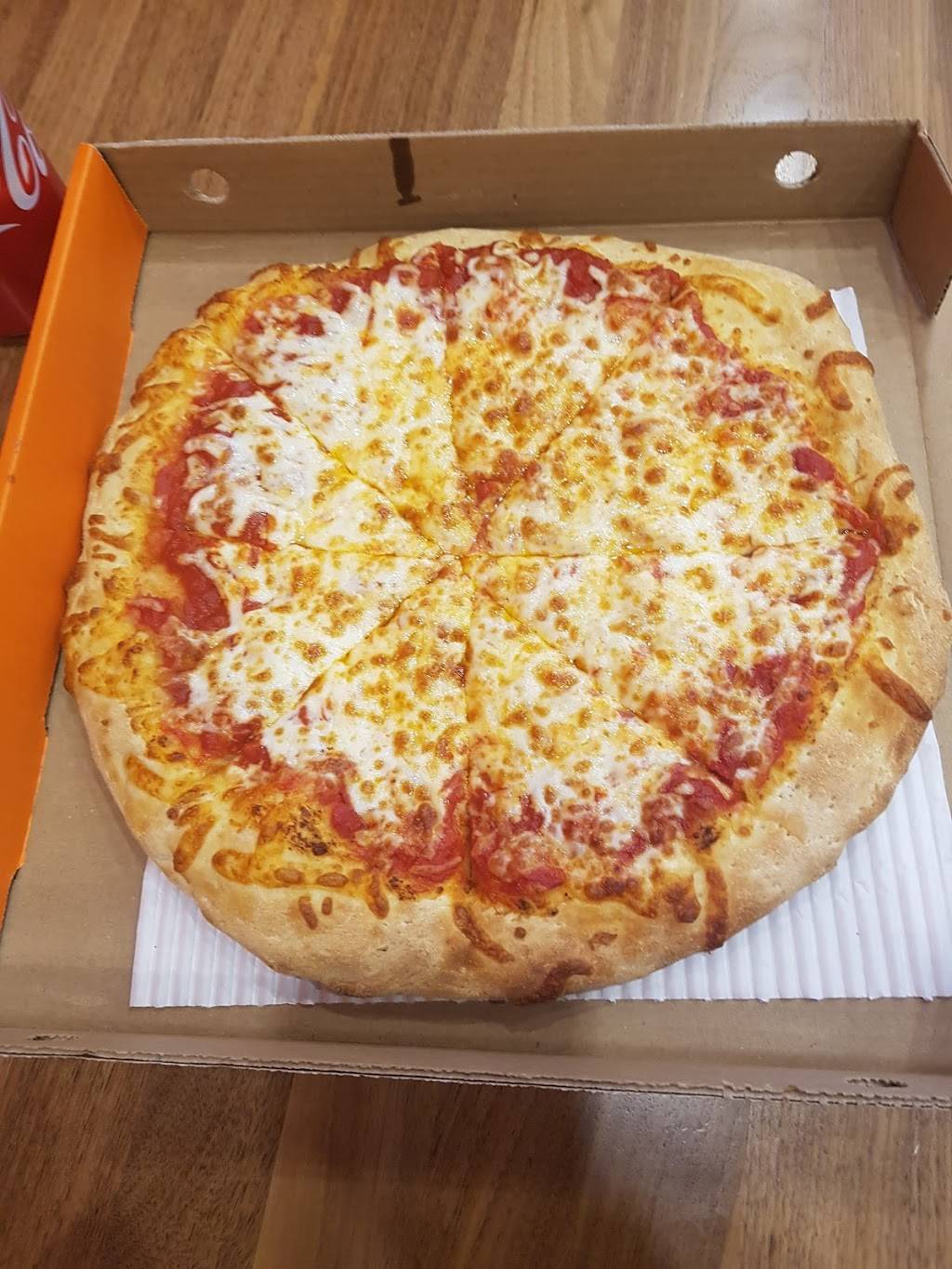 pizzapizza | meal delivery | 5071 Chemin Queen Mary, Montréal, QC H3W 1X4, Canada | 5147371111 OR +1 514-737-1111