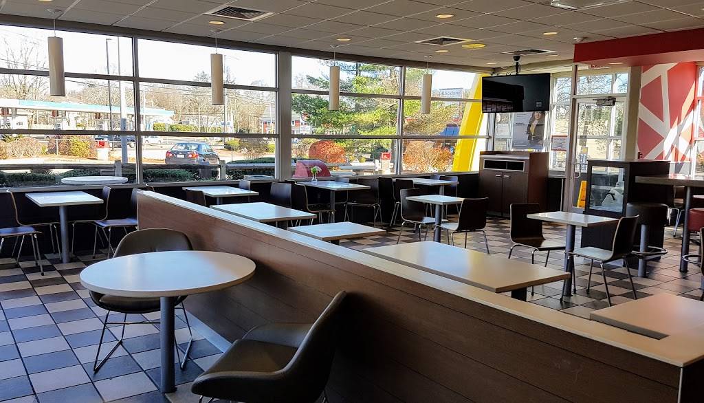 McDonald's - Cafe | 117 Market St, Rockland, MA 02370, USA