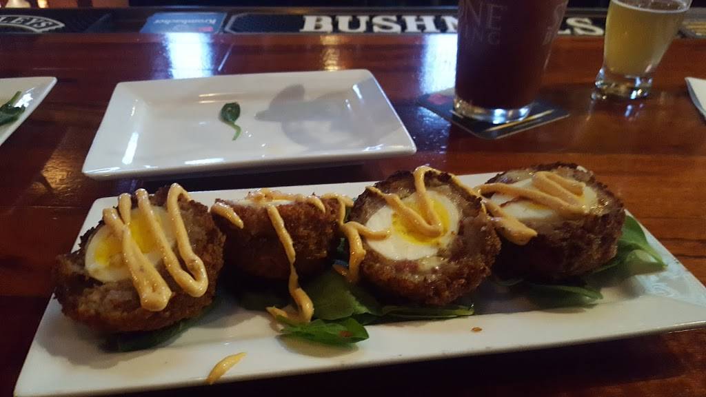 ORiley & Conways Irish Pub | restaurant | 214 W Milwaukee St, Janesville, WI 53548, USA | 6087526099 OR +1 608-752-6099