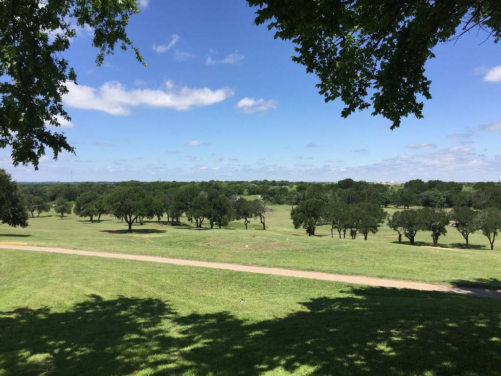 Hillsboro Country Club | 600 Country Club Rd, Hillsboro, TX 76645, USA