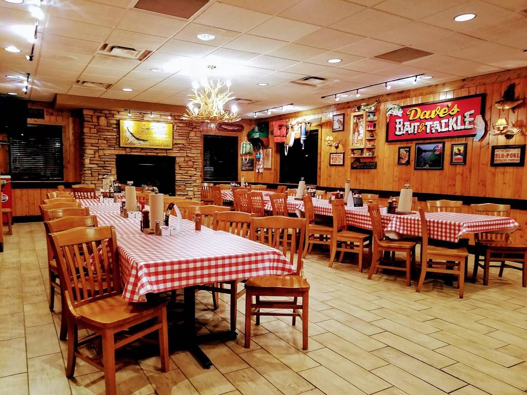 Famous Dave's Bar-B-Que - Restaurant | 12020 Anne St, Omaha, NE 68137, USA