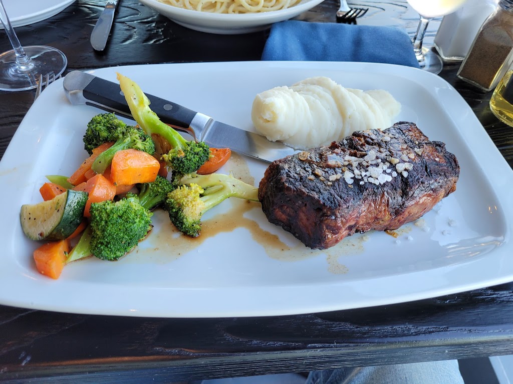 IL GABBIANO | restaurant | 501 Long Wharf Dr, New Haven, CT 06511, USA | 2038217425 OR +1 203-821-7425
