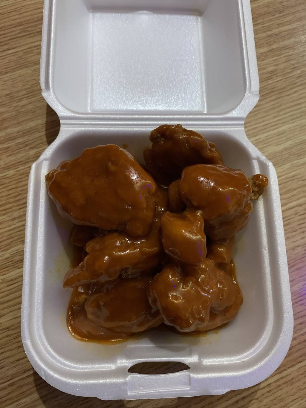 Buffalo Bill Wings | meal delivery | 5248 Chemin Queen Mary, Hampstead, QC H3X 1X5, Canada | 5144865479 OR +1 514-486-5479