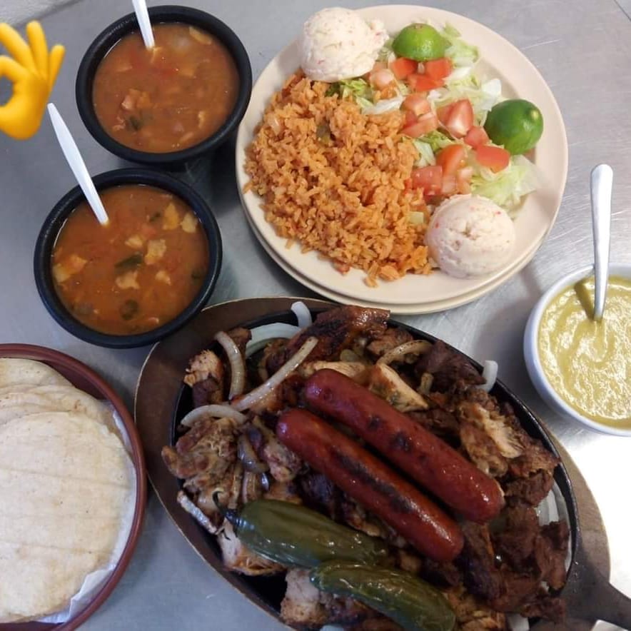 Mr Pollo | restaurant | 1718 W Main St, Rio Grande City, TX 78582, USA | 9564889478 OR +1 956-488-9478