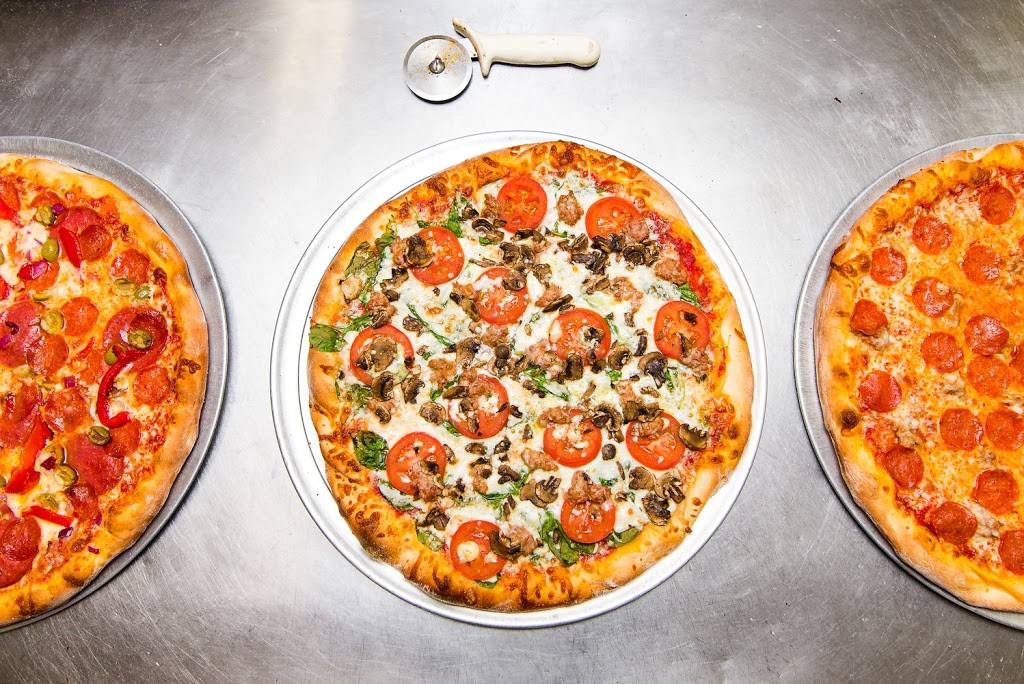 Pinos Pizza & Pasta | meal delivery | 2018 County Rd F East, White Bear Lake, MN 55110, USA | 6514078432 OR +1 651-407-8432
