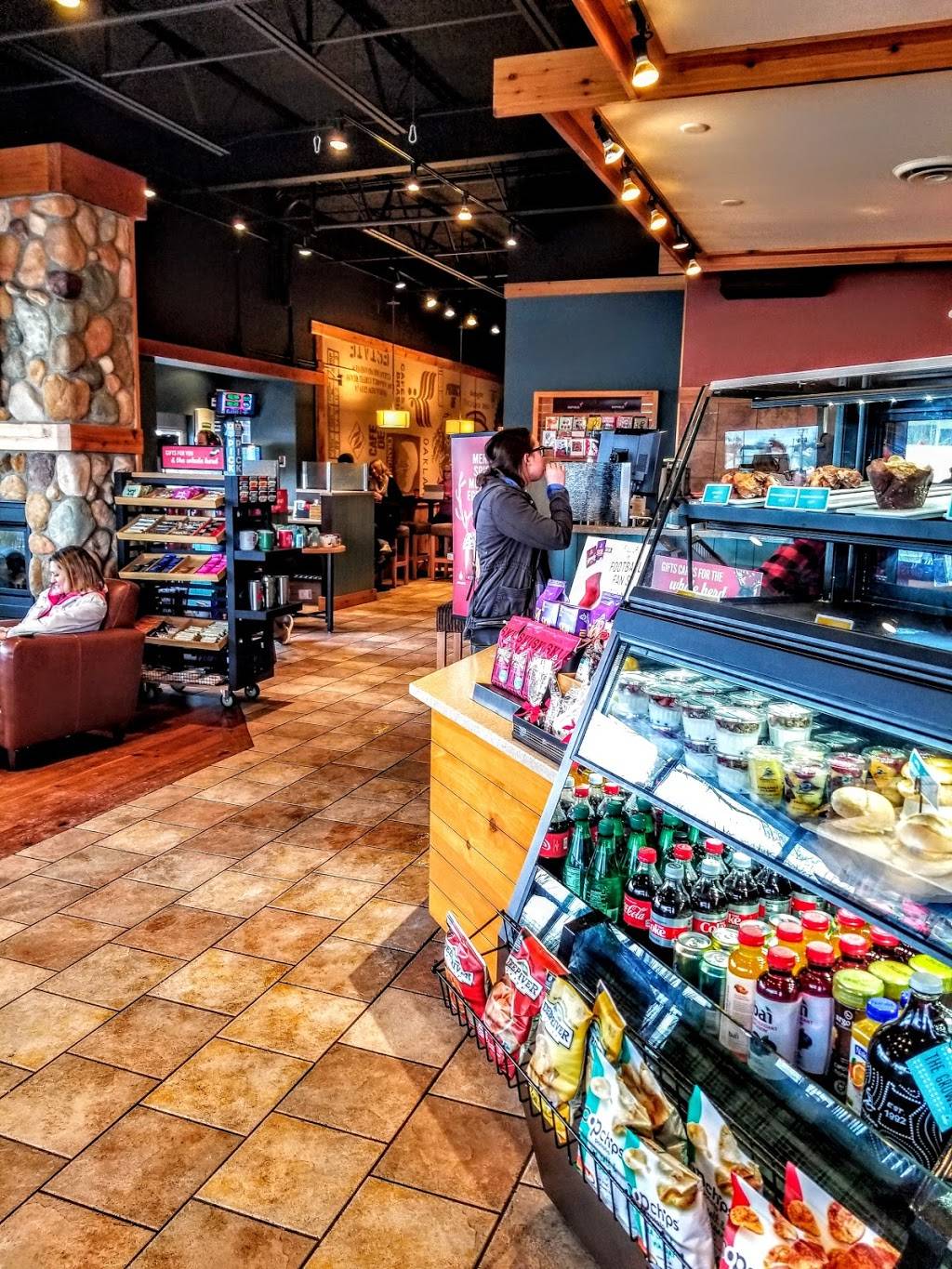 Caribou Coffee | cafe | 3673 Lexington Ave N, Arden Hills, MN 55126, USA | 6514900227 OR +1 651-490-0227