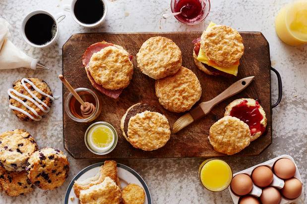 Bojangles Famous Chicken n Biscuits | restaurant | 94 US-64, Lexington, NC 27292, USA | 3363007573 OR +1 336-300-7573