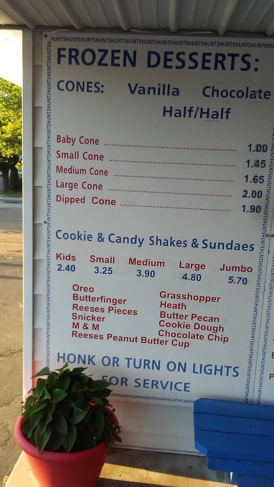 Hunts Dairy Bar | restaurant | 403 Sainte Genevieve Ave, Farmington, MO 63640, USA | 5737564415 OR +1 573-756-4415