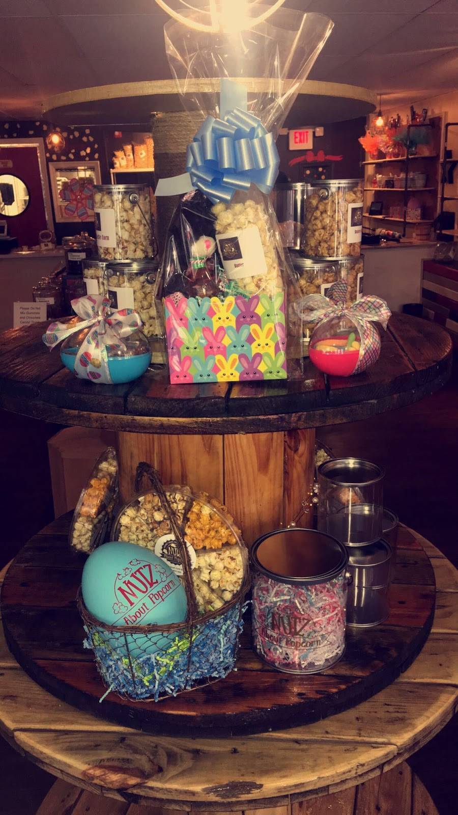 Nutz About Popcorn | shopping mall | 119 S York Rd, Hatboro, PA 19040, USA | 2159073191 OR +1 215-907-3191