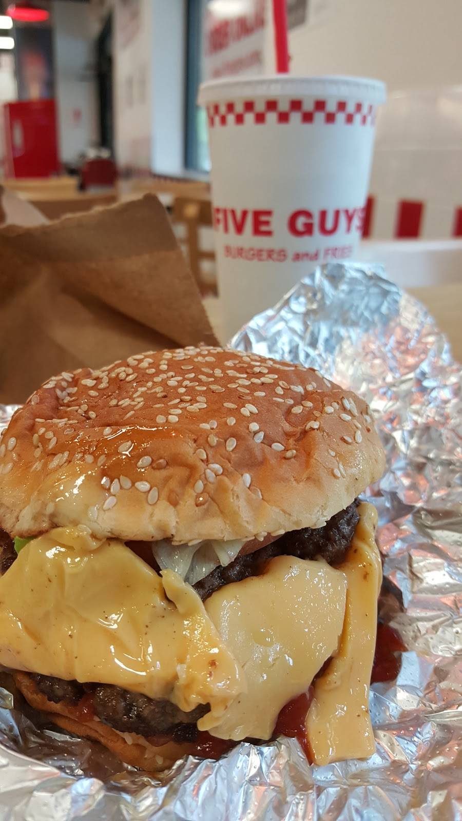 Five Guys | meal takeaway | 11 Palmetto Bay Rd, Hilton Head Island, SC 29928, USA | 8436863344 OR +1 843-686-3344