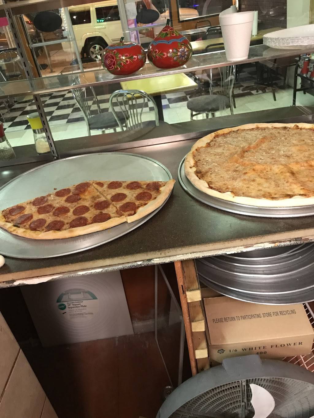 Gallitos Pizzeria and Bakery | bakery | 112 Market St, Passaic, NJ 07055, USA | 9734737300 OR +1 973-473-7300