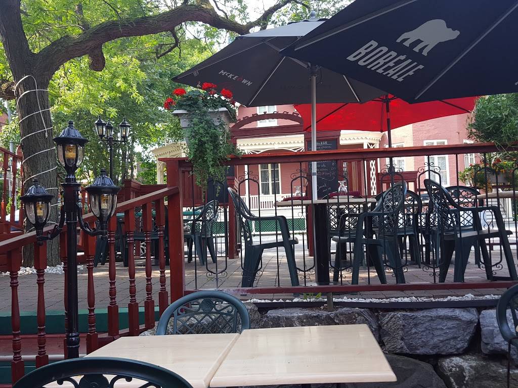 Restaurant Le Parvis Du Vieux 1295 Rue Girouard O, SaintHyacinthe, QC J2S 2Z2, Canada