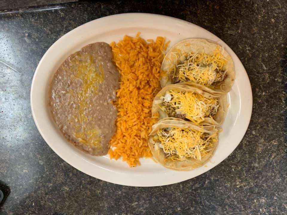 El Rinconsito Restaurant 200 E 2nd Ave, Flandreau, SD 57028, USA