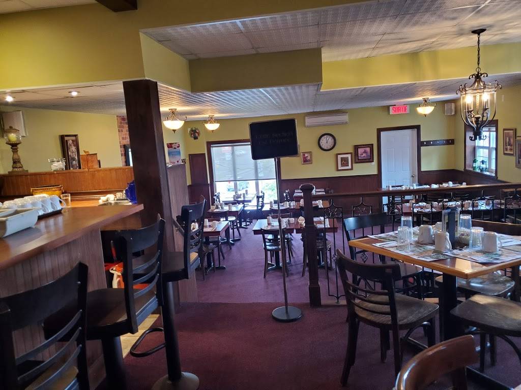 Eggspress Du Verger (L) | restaurant | 127 Rue Child, Coaticook, QC J1A 2B2, Canada | 8198496376 OR +1 819-849-6376