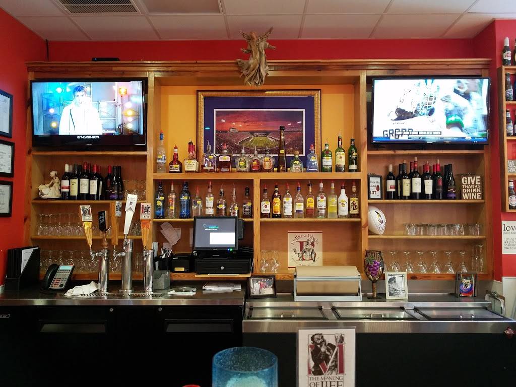 Famiglia | restaurant | 740 W Fire Tower Rd Suite #115, Winterville, NC 28590, USA | 2526896330 OR +1 252-689-6330