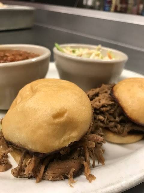 Lehmanns Landing | restaurant | 12314 Natural Bridge Rd, Bridgeton, MO 63044, USA | 3147392344 OR +1 314-739-2344