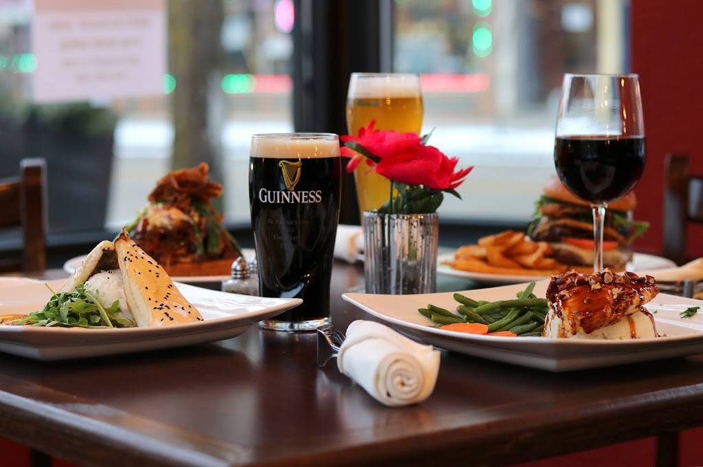 Five Points Pub | restaurant | 314 W Main St, Waukesha, WI 53186, USA | 2625493800 OR +1 262-549-3800