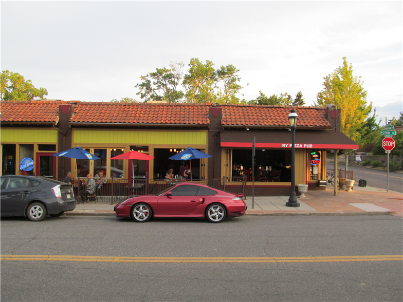 The New York Pizza Pub | meal delivery | 4340 W 35th Ave, Denver, CO 80212, USA | 3036399675 OR +1 303-639-9675