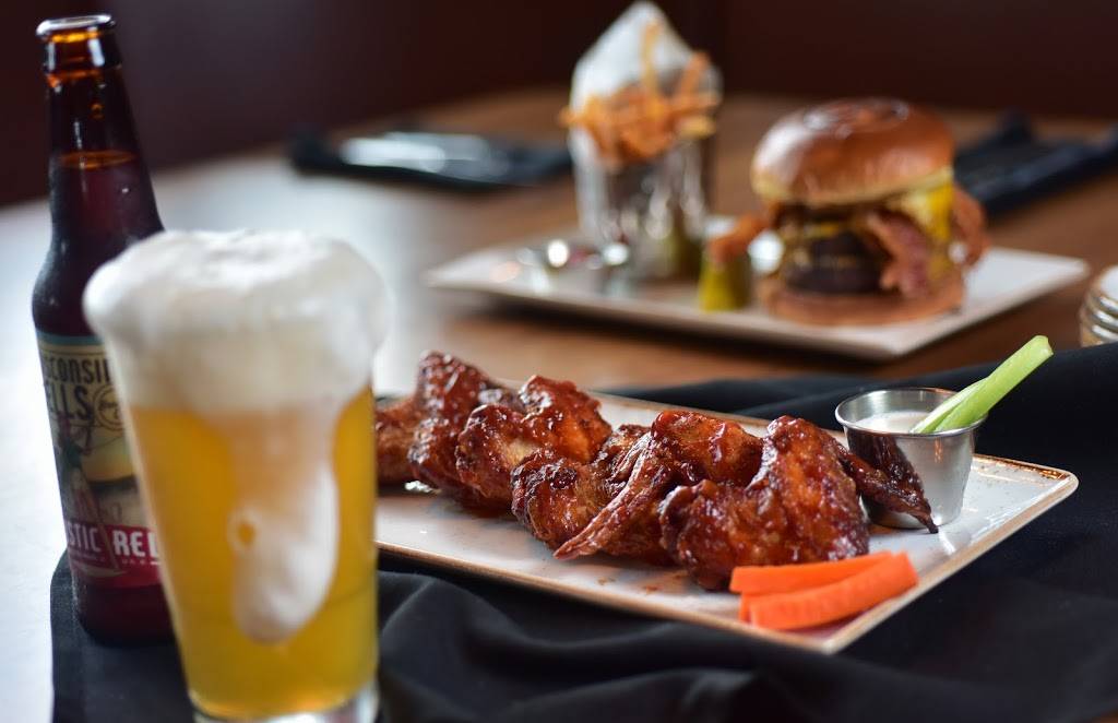 B-Lux Grill & Bar | restaurant | 7000 Kalahari Dr, Sandusky, OH 44870, USA | 4194337600 OR +1 419-433-7600