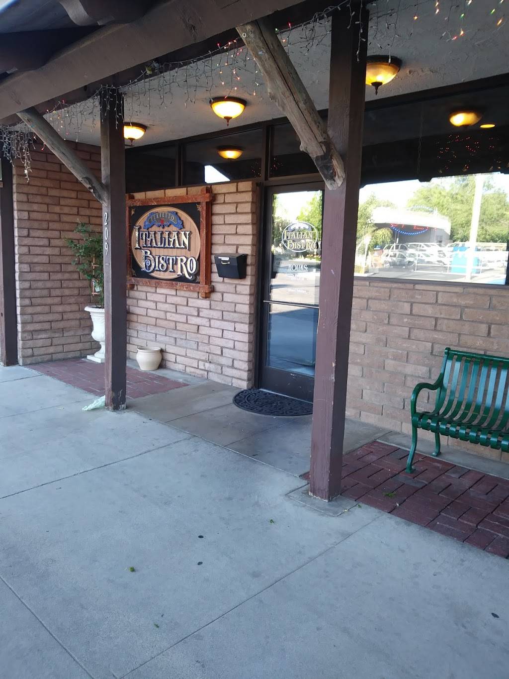 Perfettos Italian Bistro | restaurant | 209 S Green St, Tehachapi, CA 93561, USA | 6618221711 OR +1 661-822-1711