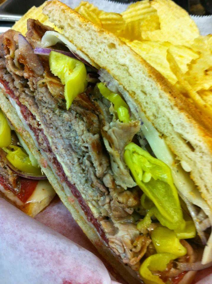 Weinbergers Deli | restaurant | 601 S Main St, Grapevine, TX 76051, USA | 8174165577 OR +1 817-416-5577