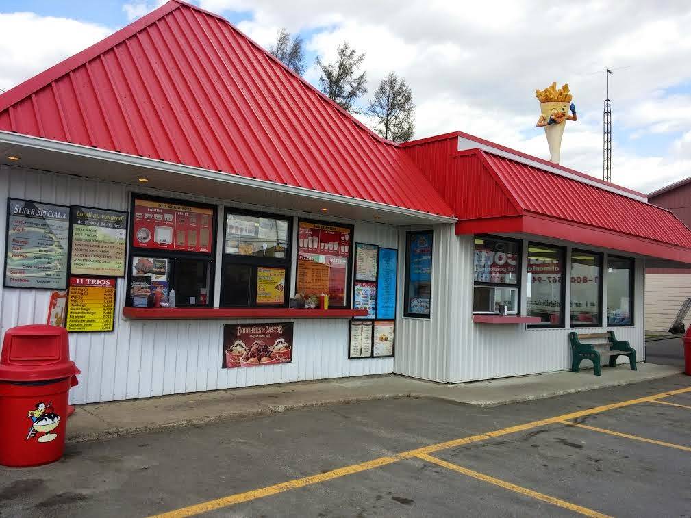 Pignon Rouge Louiseville | meal takeaway | 491 Bd St Laurent E, Louiseville, QC J5V 1J1, Canada | 8192283811 OR +1 819-228-3811