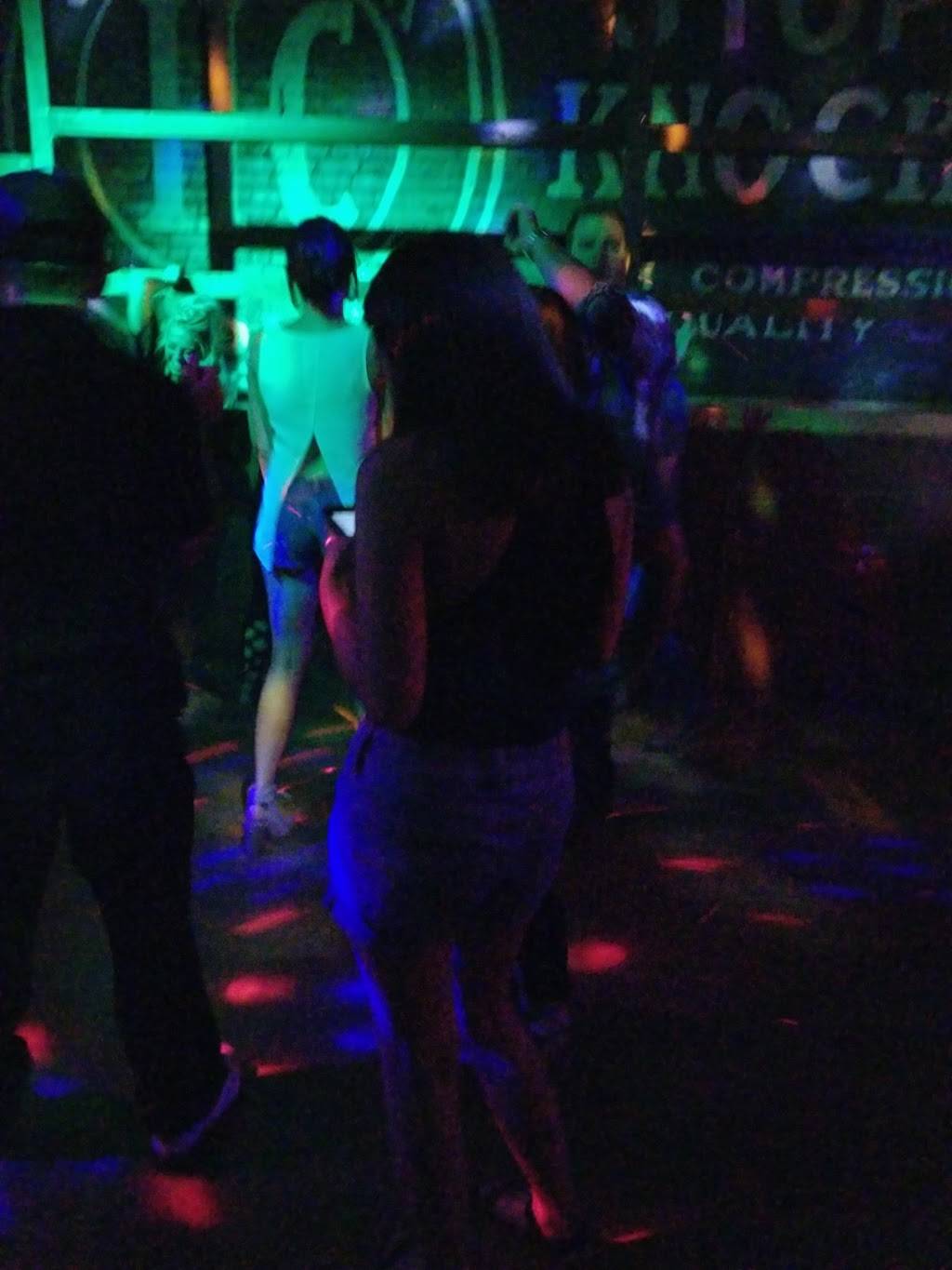 The Registry Bar & Grill | night club | 15 N Court St, Crown Point, IN 46307, USA | 2197799045 OR +1 219-779-9045