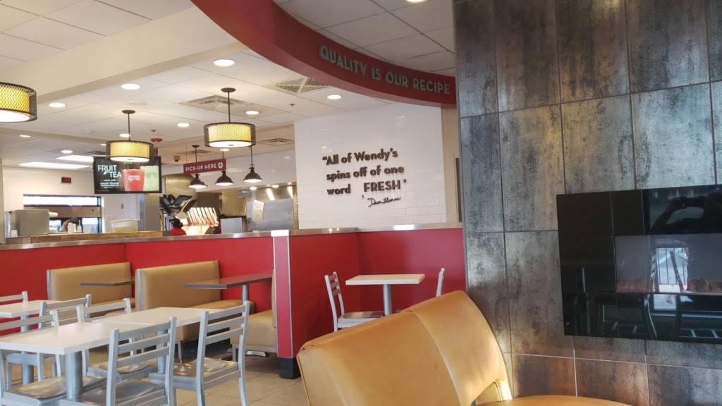 Wendys | restaurant | 590 S Trooper Rd, Norristown, PA 19403, USA | 6106304940 OR +1 610-630-4940