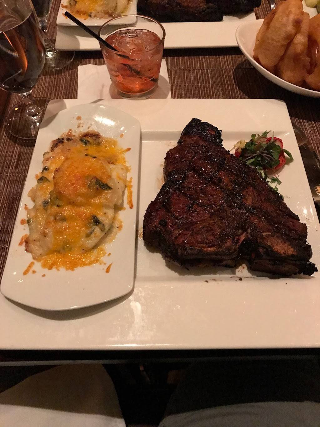 Bugattis Steak & Pasta | restaurant | 1 Ameristar Blvd, St Charles, MO 63301, USA | 6369404471 OR +1 636-940-4471