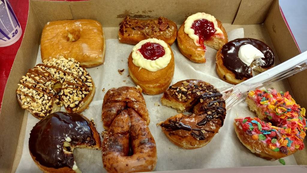 Donuts To Go | bakery | 1414 W 1st St, Sanford, FL 32779, USA | 4078782856 OR +1 407-878-2856